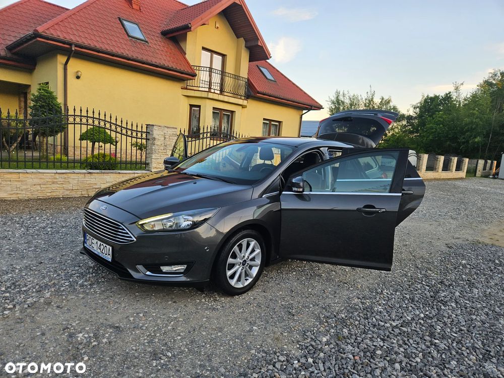 Ford Focus 1.6 TDCi DPF Titanium - 9