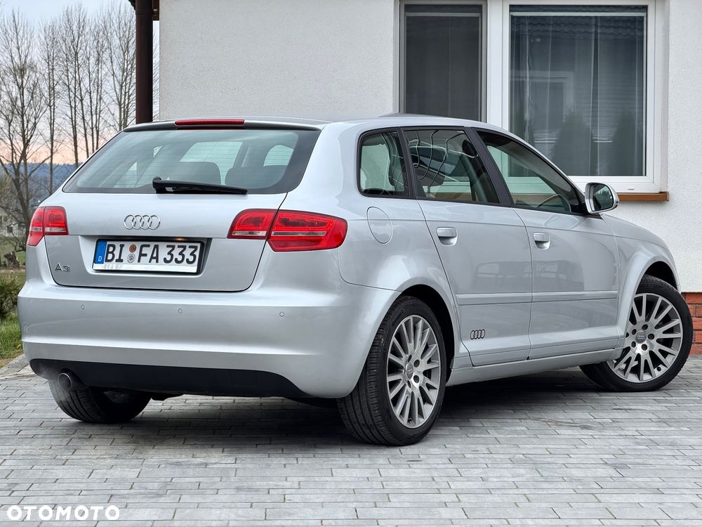 Audi A3 Sportback 1.6 S line Sportpaket plus - 14