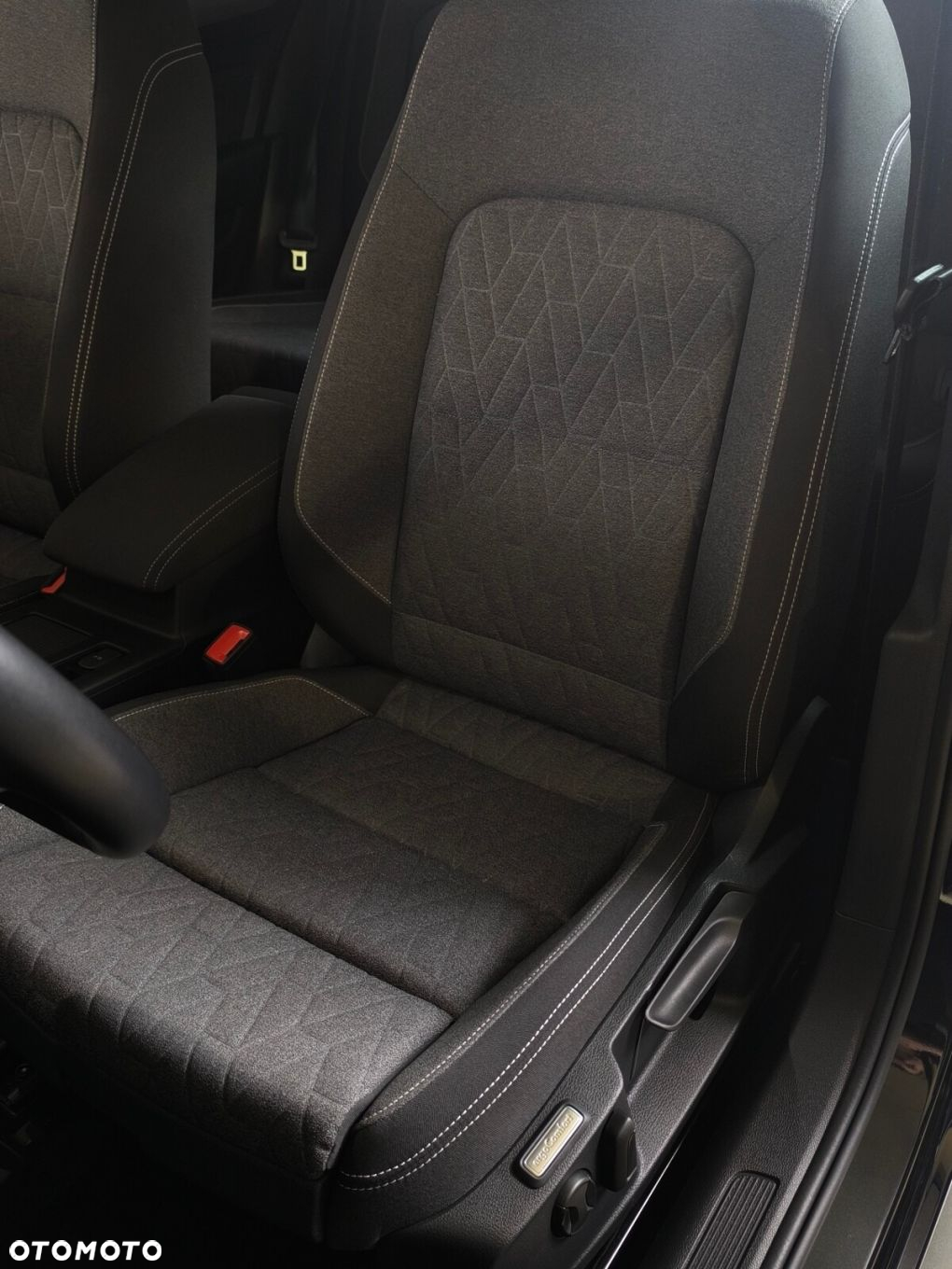 Volkswagen Passat - 25