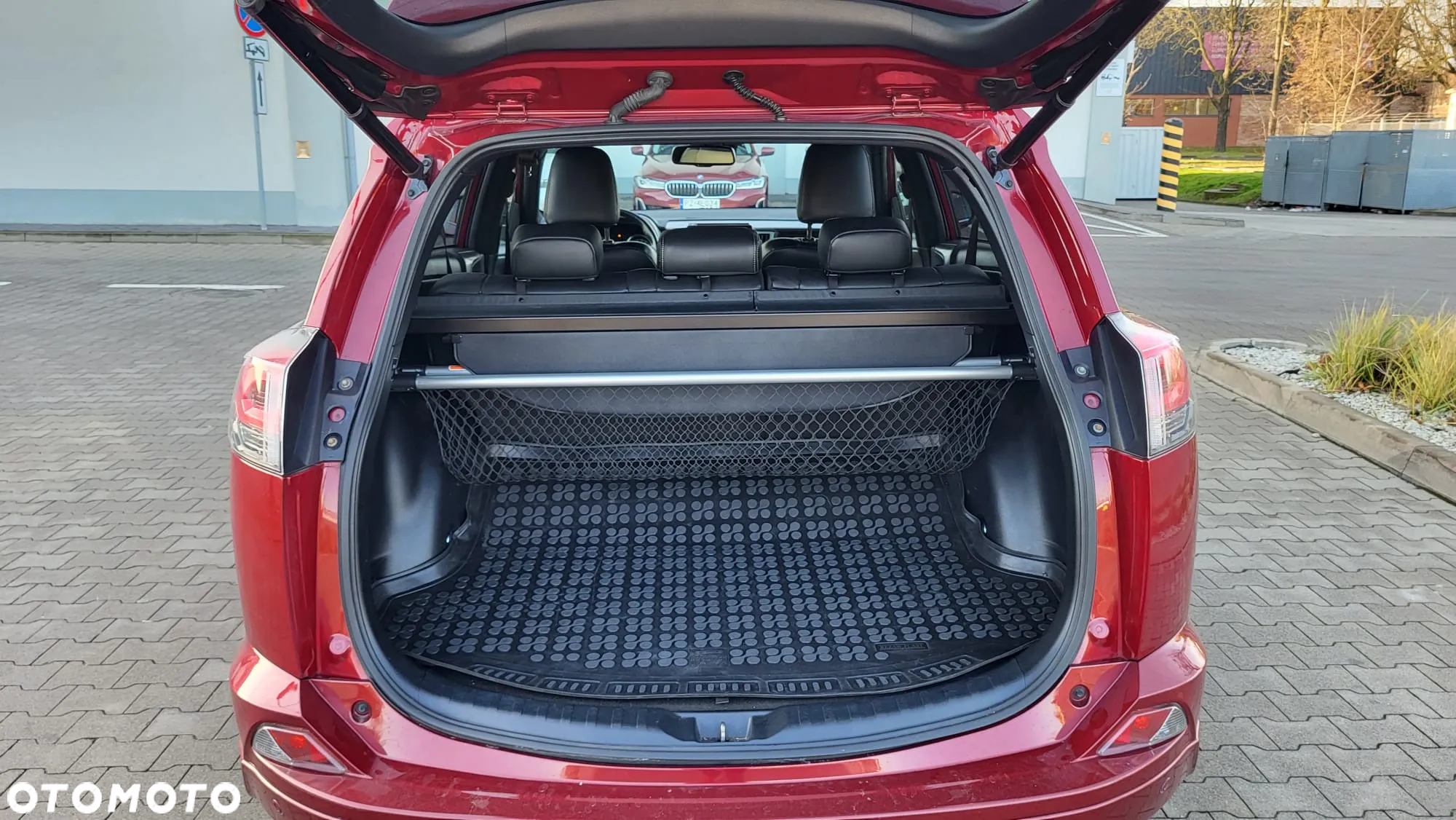 Toyota RAV4 Hybrid Selection 4x2 - 17