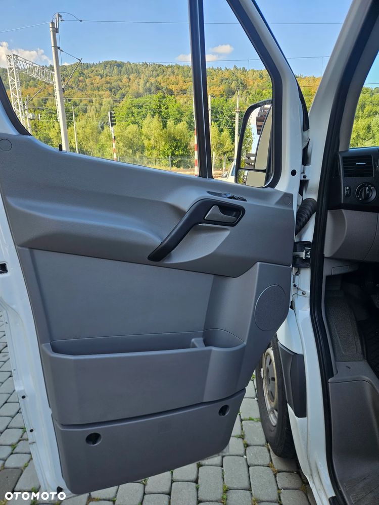 Mercedes-Benz Sprinter 319 - 25