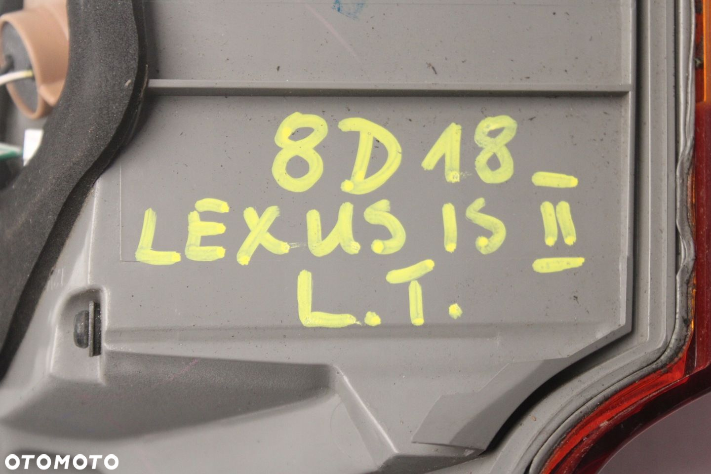 LEXUS IS II 2 05R- LAMPA LEWA TYLNA TYŁ LEWY - 6
