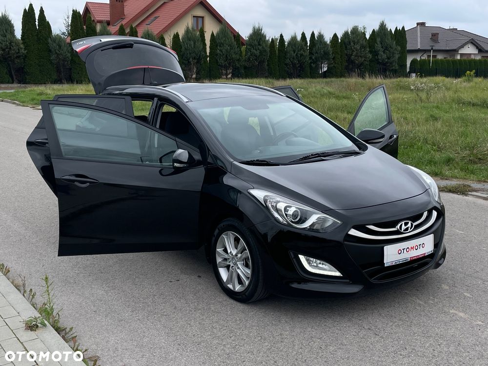 Hyundai i30 Kombi 1.6 CRDI Style - 39
