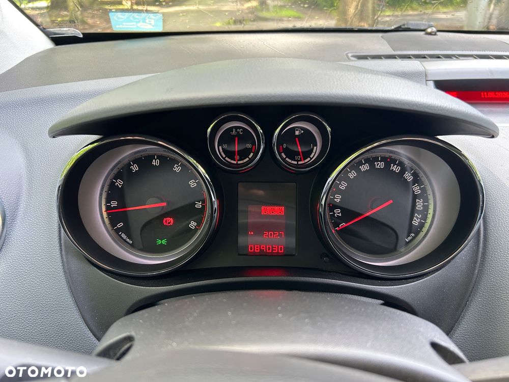 Opel Meriva - 9