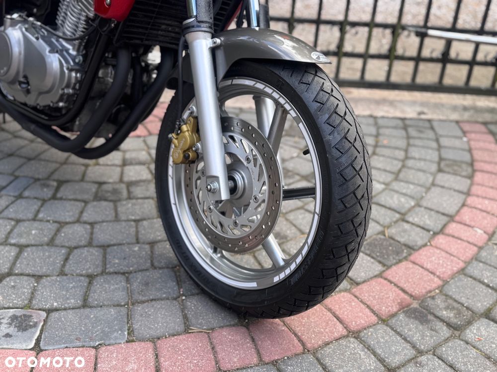 Honda CB - 23