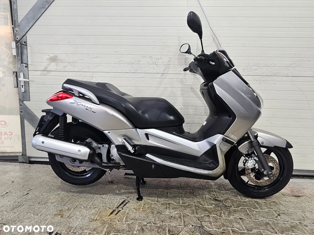 Yamaha X-max - 8
