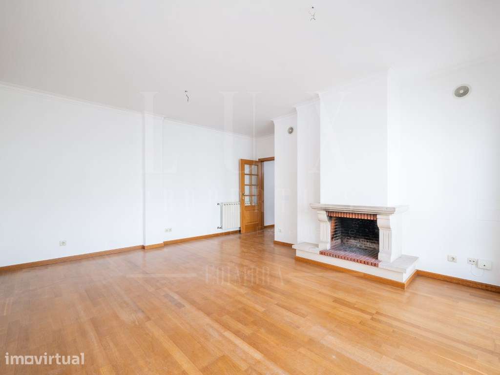 ARRENDAMENTO | Apartamento T2 | Rua Jorge Anjinho, Coimbra - Grande imagem: 2/30