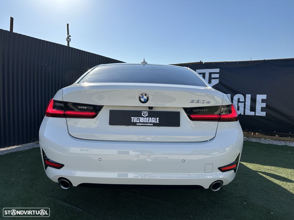 BMW 330 e Aut. Sport Line - 3