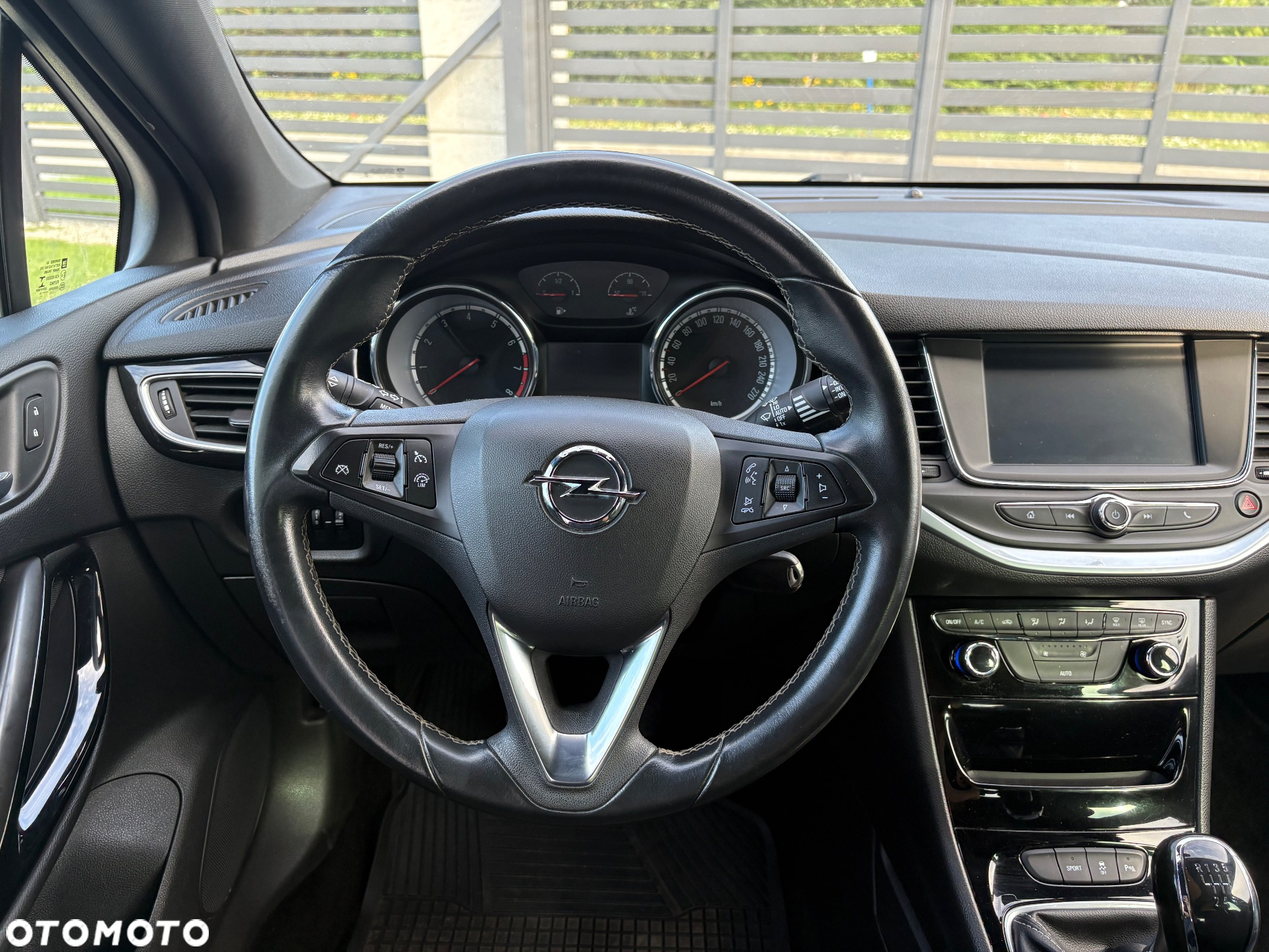 Opel Astra 1.4 Turbo Innovation - 14