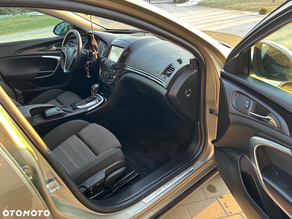 Opel Insignia - 15
