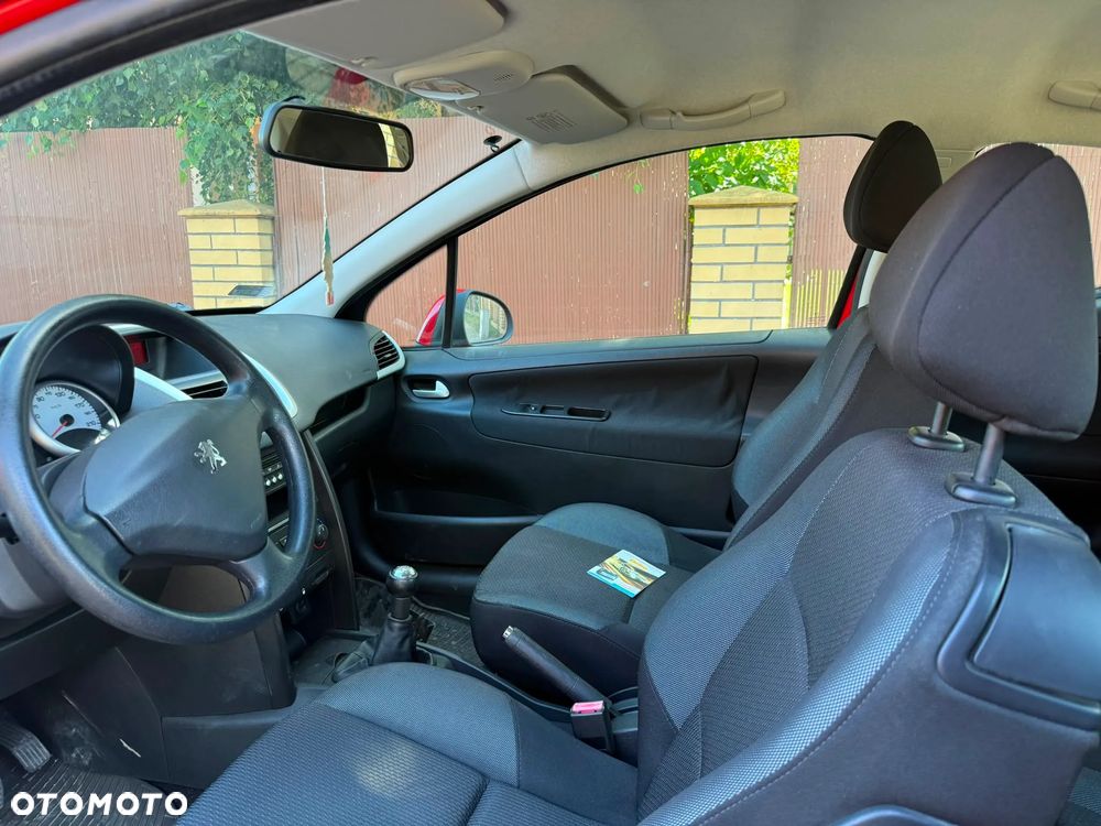 Peugeot 207 75 Millesim 200 - 9