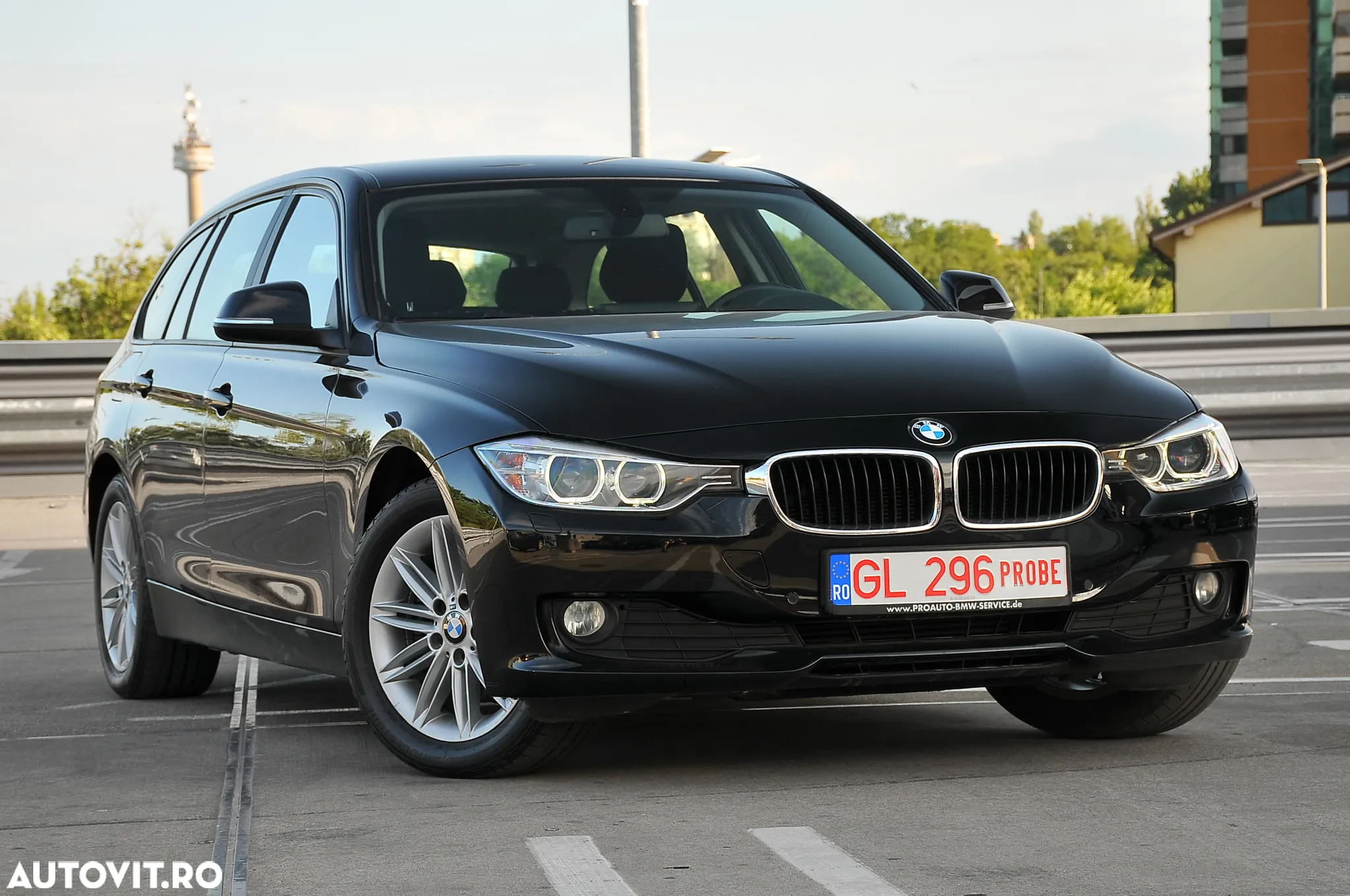 BMW Seria 3 320d Aut. - 10
