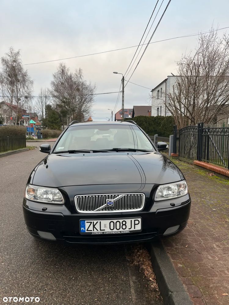 Volvo V70 2.4D Edition - 1