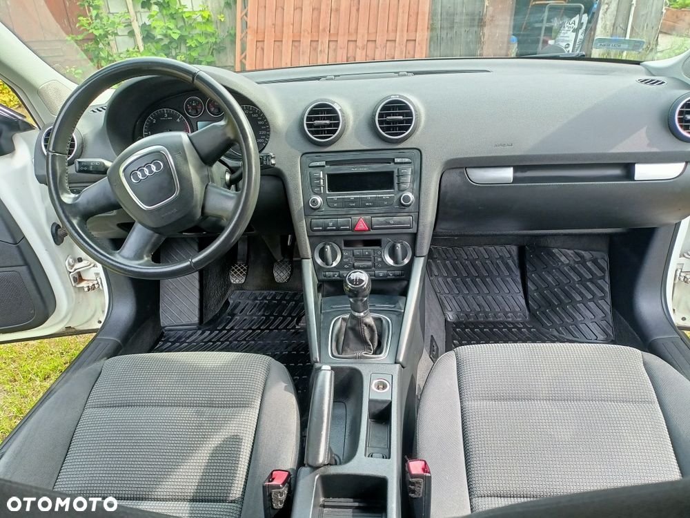 Audi A3 Sportback - 8