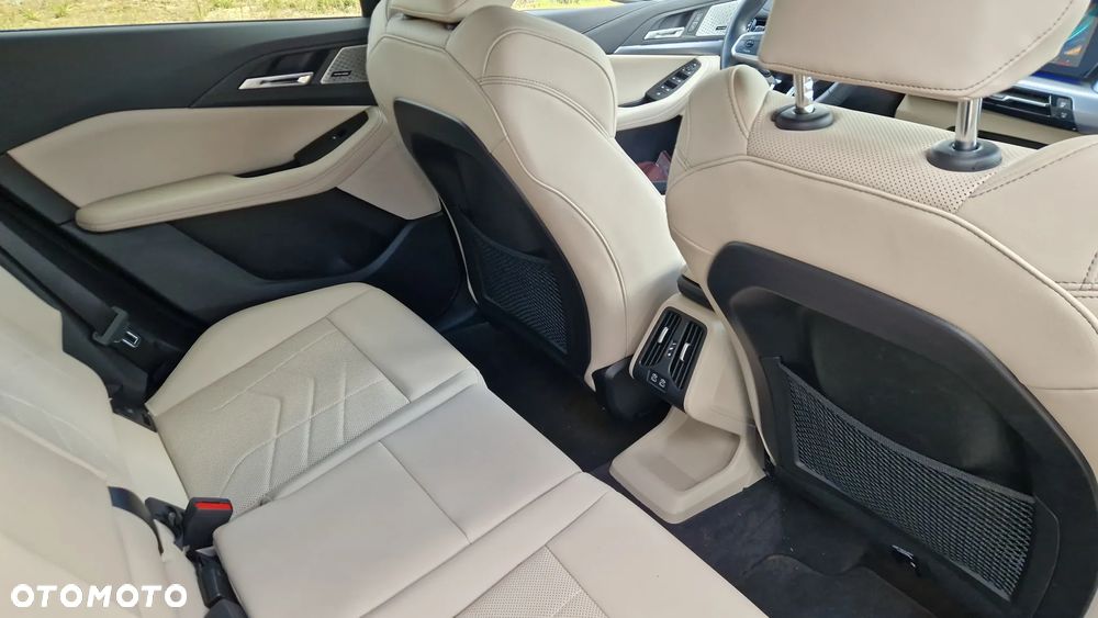 BMW Seria 2 218d M Sport sport - 22