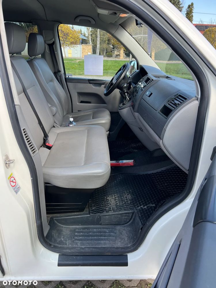 Volkswagen Caravelle L2 - 12