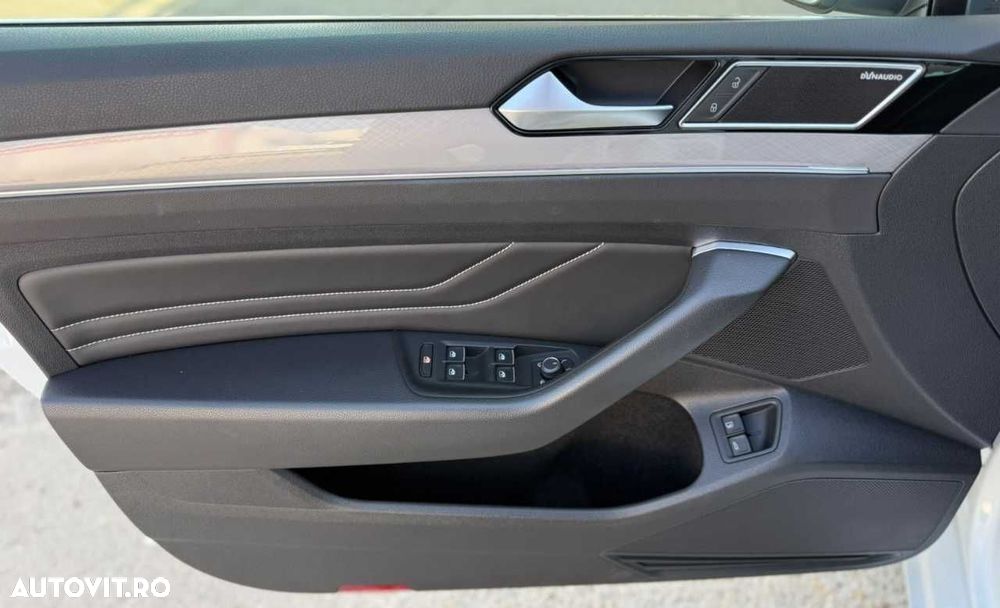 Volkswagen Passat - 14