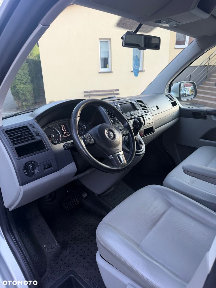 Volkswagen Transporter - 12