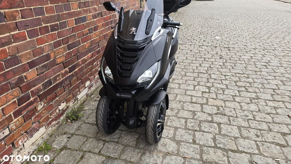 Peugeot Metropolis - 14