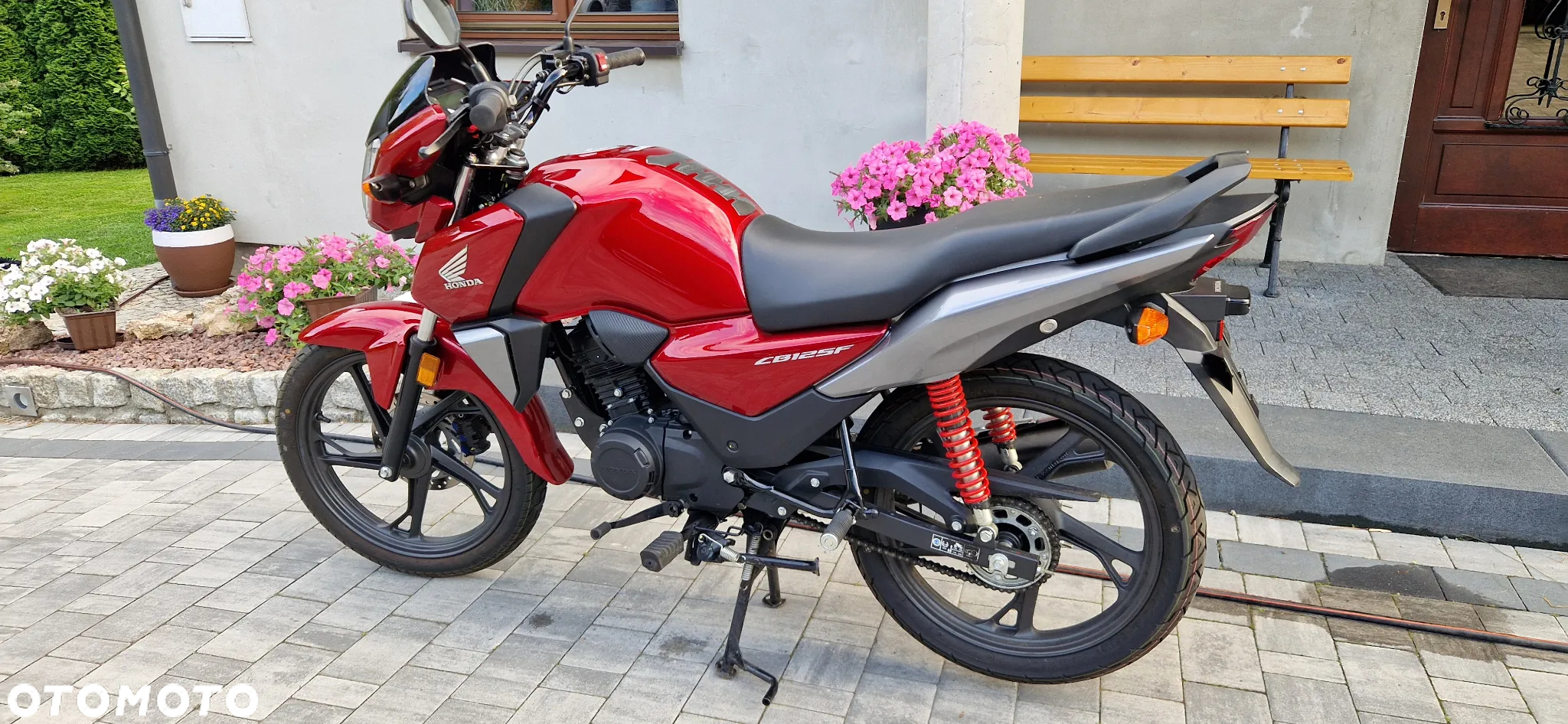 Honda CBF - 4