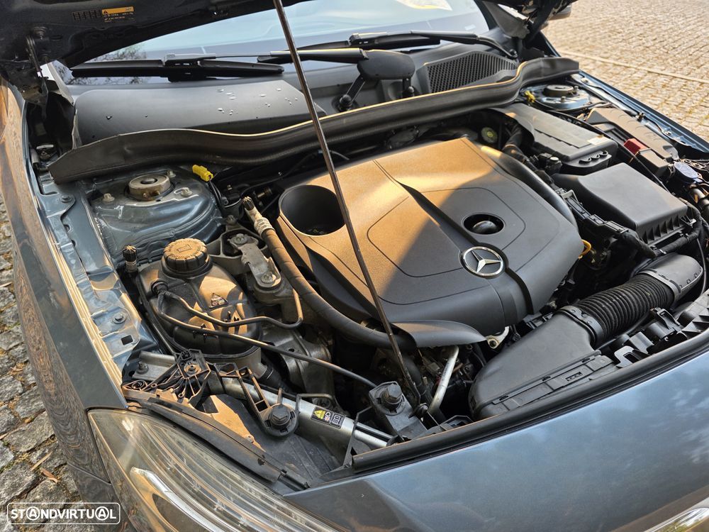 Mercedes-Benz A 200 CDI (BlueEFFICIENCY) Urban - 11