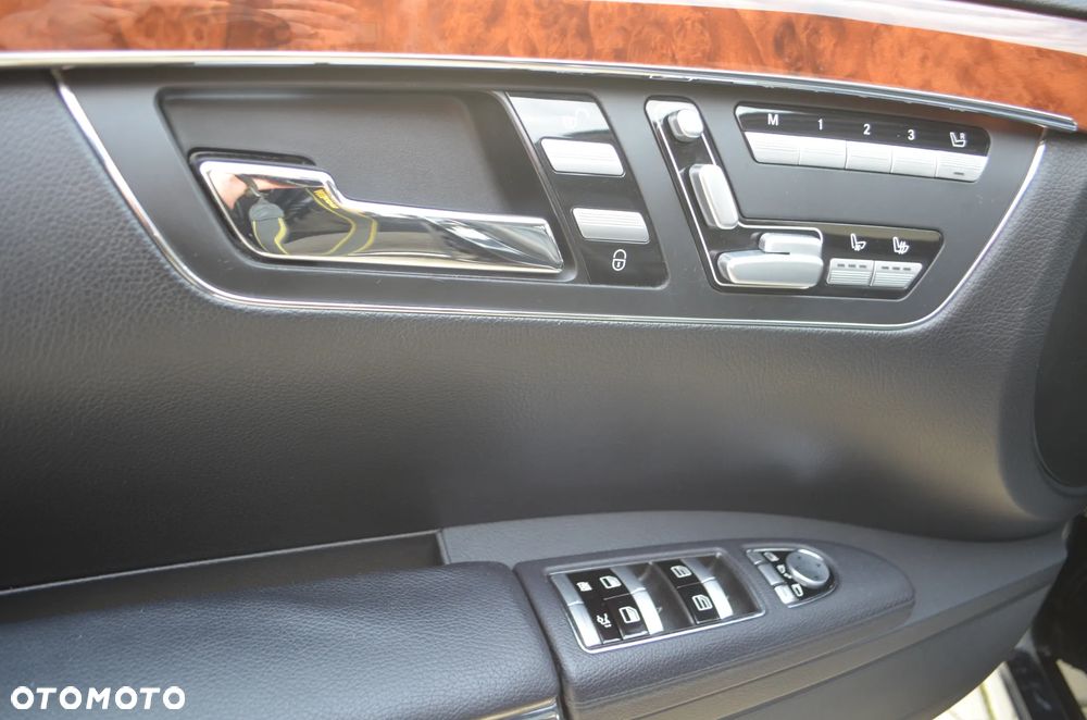 Mercedes-Benz Klasa S 350 CDI 4Matic DPF 7G-TRONIC BlueEFFICIENCY - 19