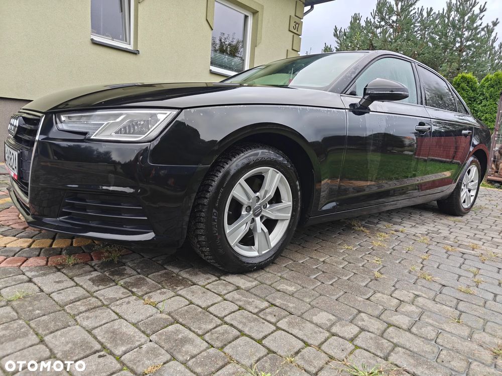 Audi A4 Limousine - 11
