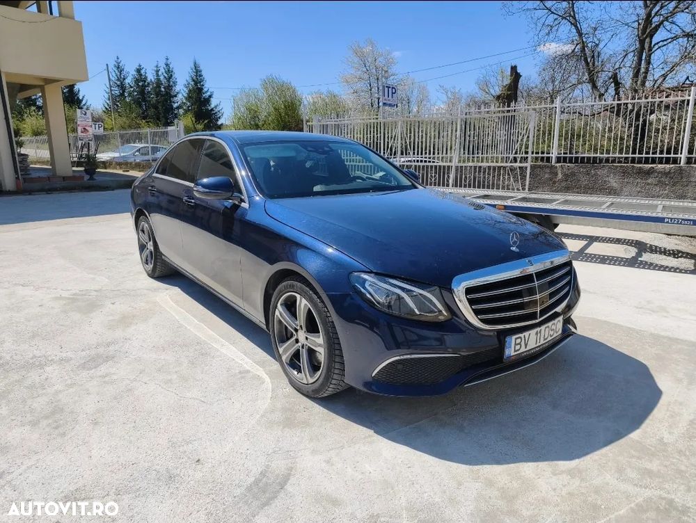 Mercedes-Benz E - 5
