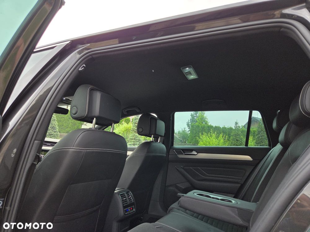 Volkswagen Passat Variant 2.0 TSI OPF DSG Elegance - 16