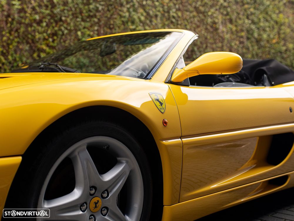 Ferrari 355 Spider - 11