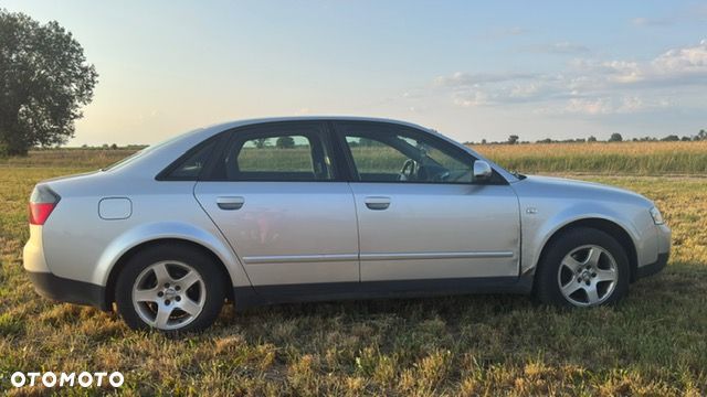 Audi A4 Limousine 1.6 - 7