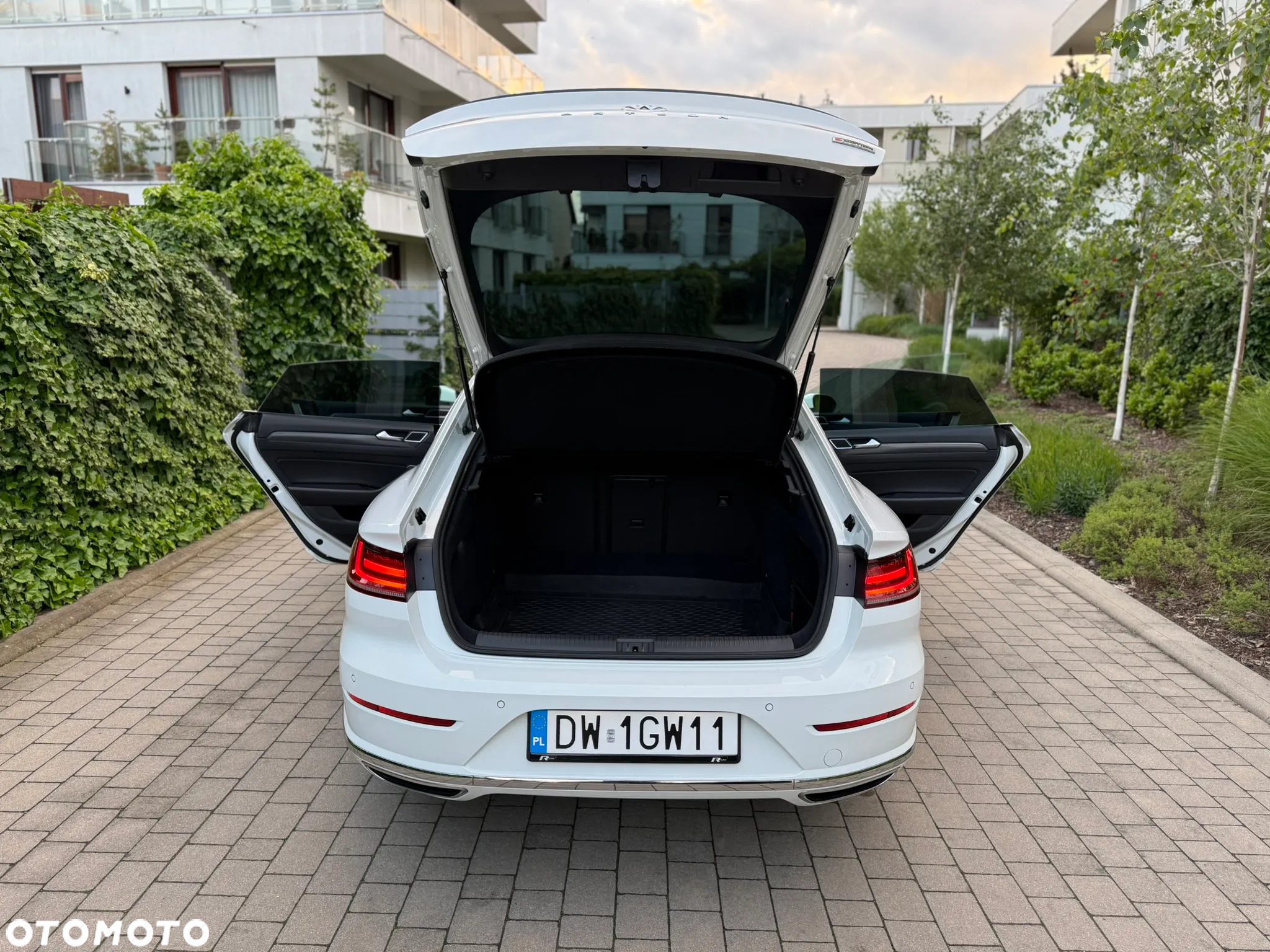 Volkswagen Arteon 2.0 TDI Bi-Turbo SCR 4Mot R-Line Edition DSG - 23