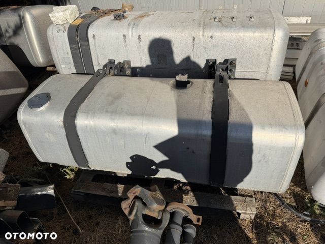 Zbiornik paliwa 505L  21516480