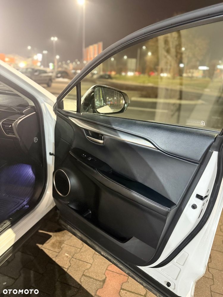 Lexus NX 300h Elegance AWD - 7