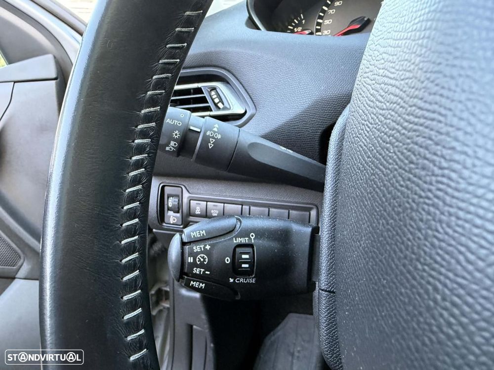 Peugeot 308 1.6 BlueHDi Allure - 33