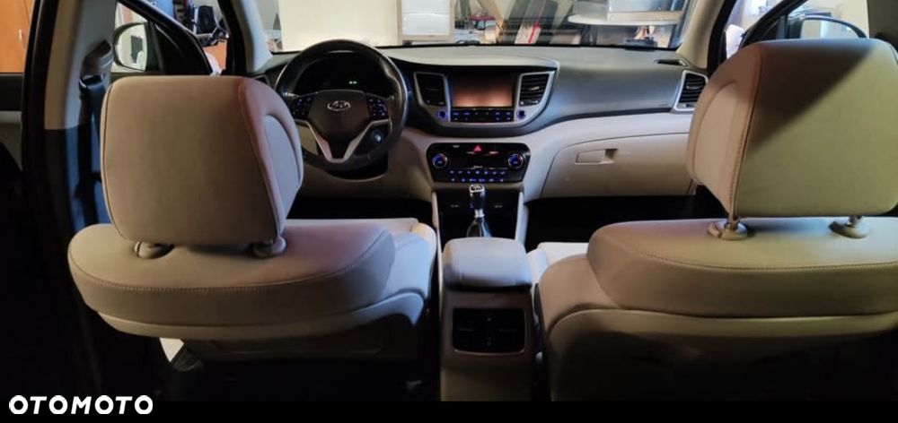 Hyundai Tucson 1.6 GDI BlueDrive GO 2WD - 14