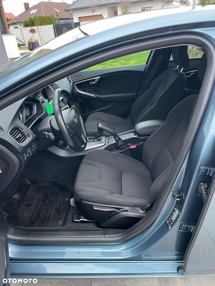 Volvo V40 D2 Summum - 12