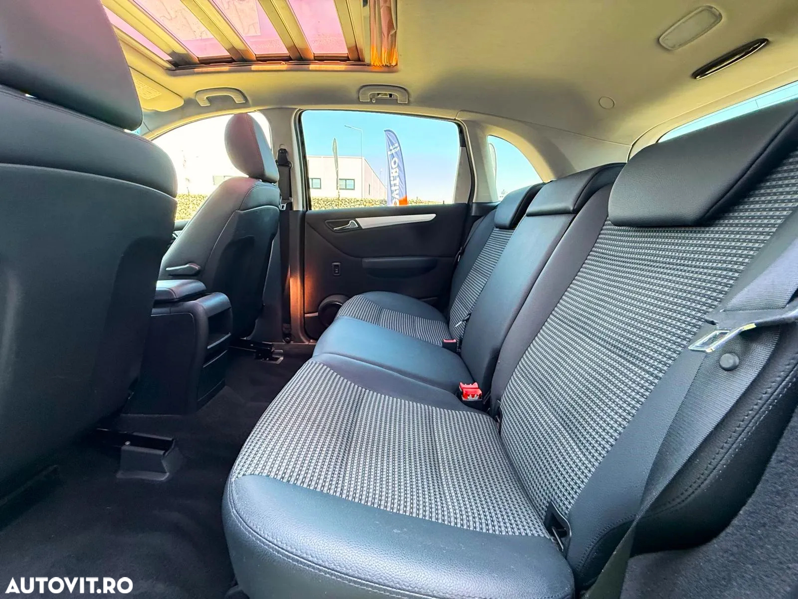 Mercedes-Benz B 200 CDI Autotronic - 21