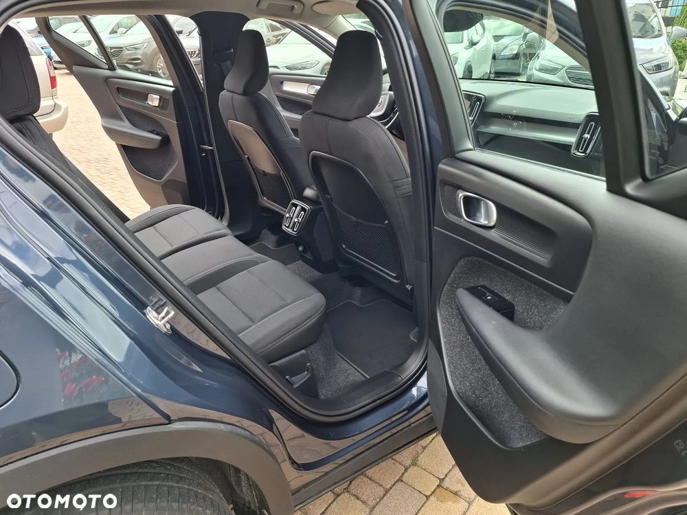 Volvo XC 40 T2 Core - 10
