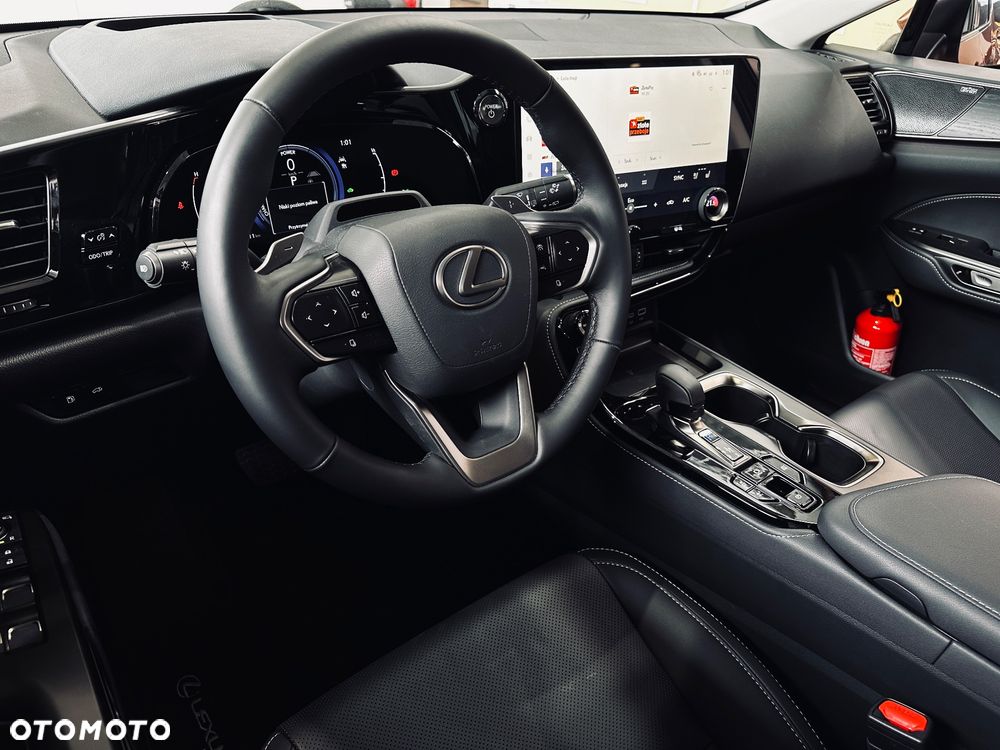 Lexus NX 350h Omotenashi AWD - 23