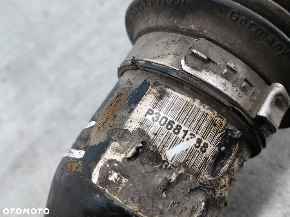 PÓŁOŚ PRAWA PRZÓD VOLVO XC90 ( 02-14 ) P30681388 2.9 T6 24V - 7