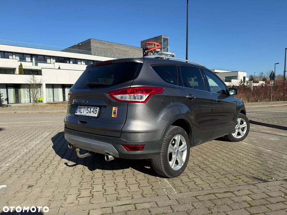 Ford Kuga 2.0 TDCi 4x4 Trend - 4