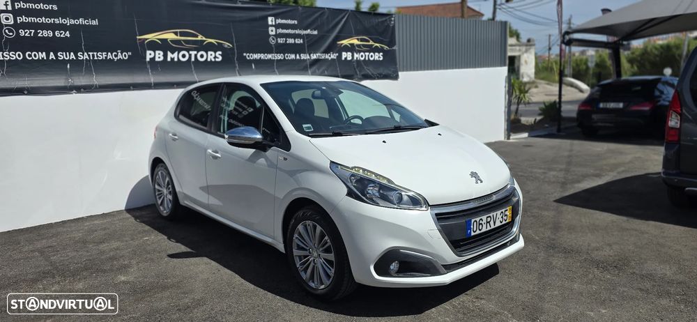 Peugeot 208 1.2 PureTech Style - 1