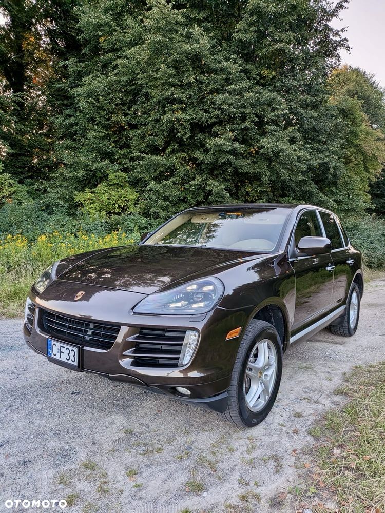 Porsche Cayenne - 2