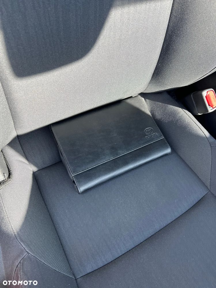 Toyota Corolla 1.8 Hybrid Active - 21