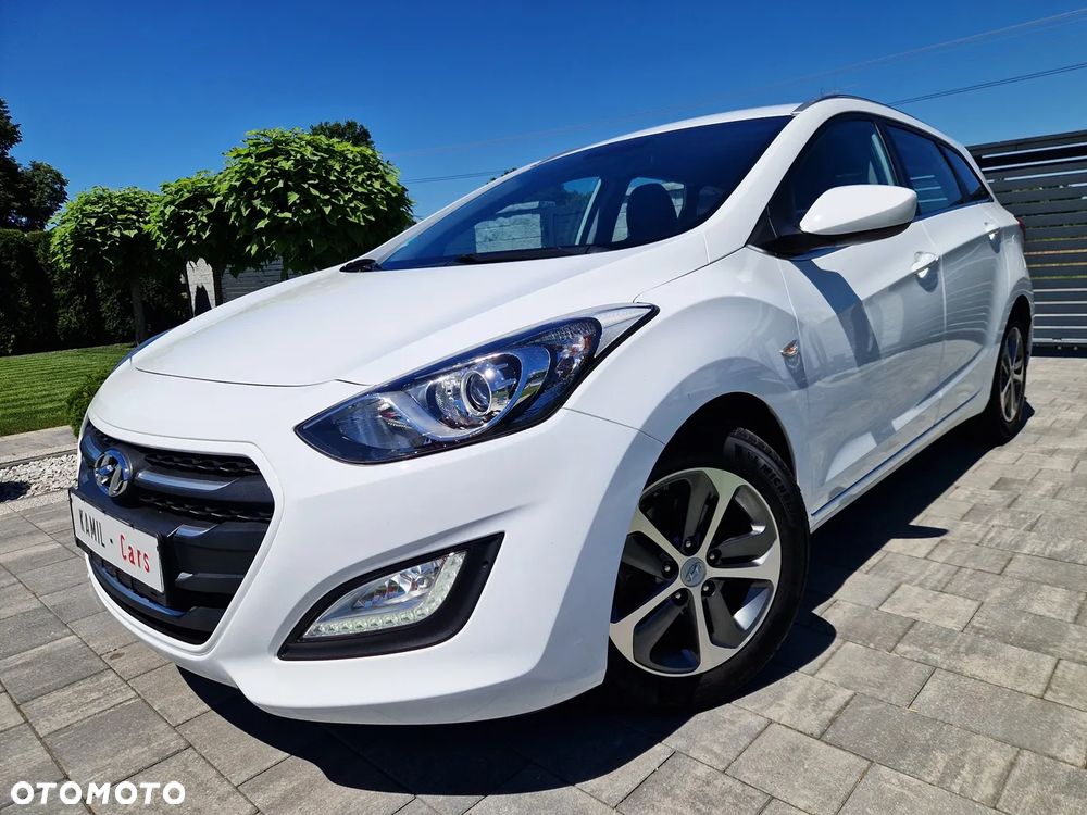 Hyundai i30 blue 1.4 YES Silver - 2