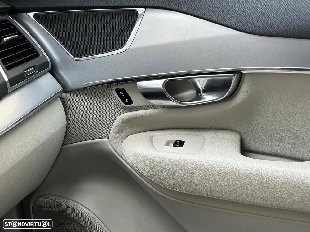 Volvo XC 90 2.0 D4 Momentum - 8