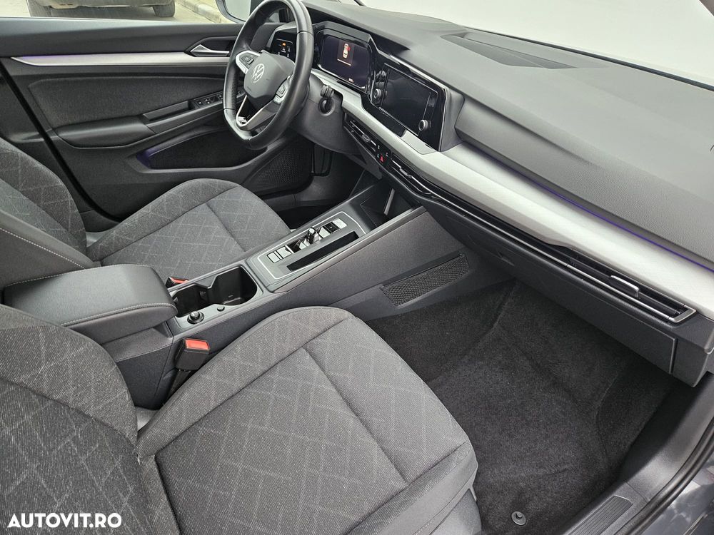 Volkswagen Golf 1.0 eTSI DSG MHEV Life - 24