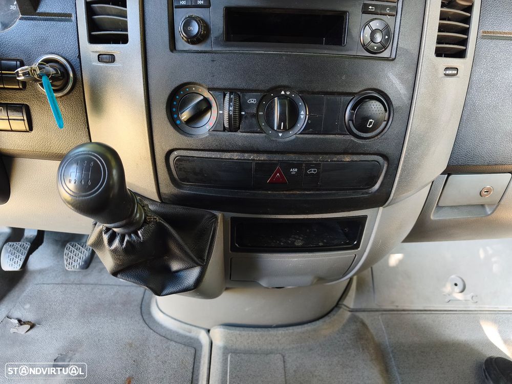 Mercedes-Benz Sprinter 313 - 14