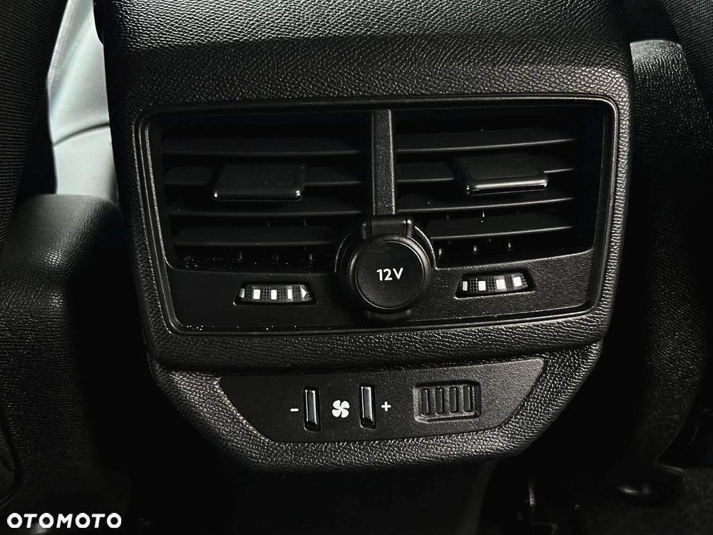 Peugeot 5008 - 29